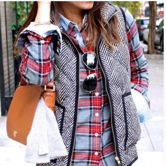 J. Crew Excursion Quilted Down Fill Vest in Herringbone Size Medium - Picture 3 of 9